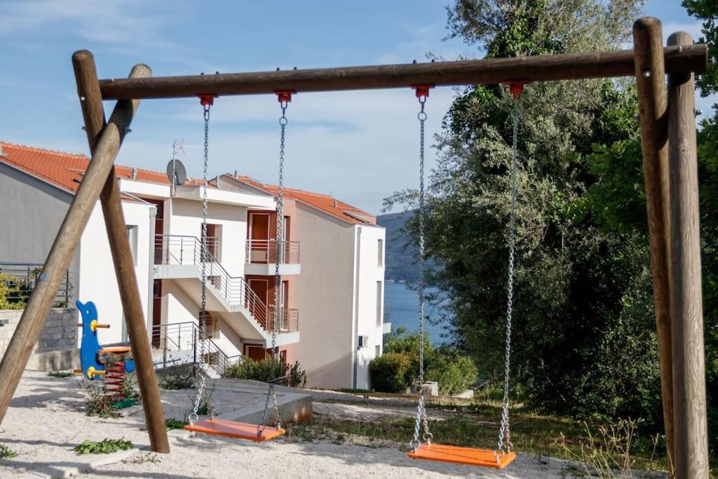 Acacia Hill Apartments Herceg Novi Buitenkant foto