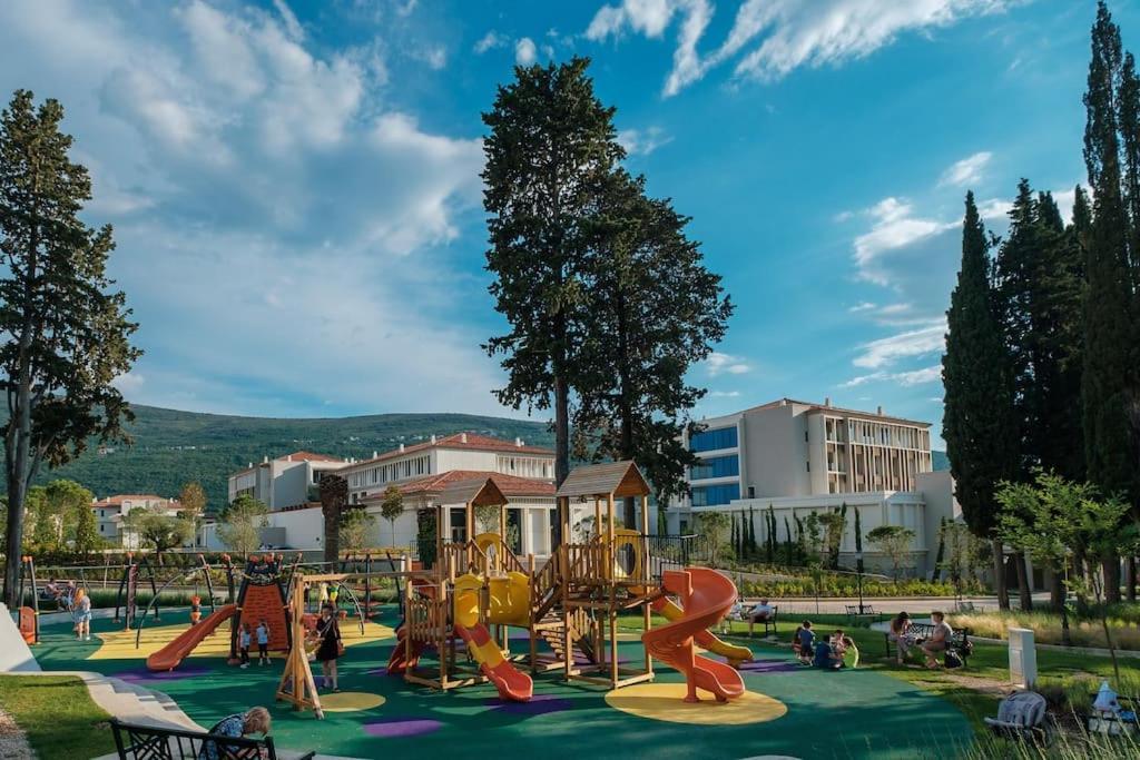 Acacia Hill Apartments Herceg Novi Buitenkant foto